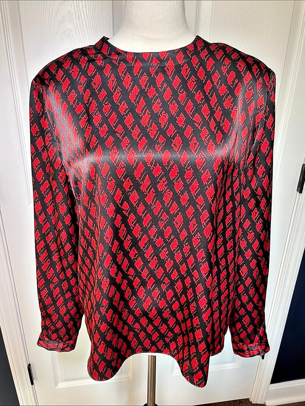 Vintage Sasson Red Black Geometric Diamond Print Satin Blouse Top Size Large